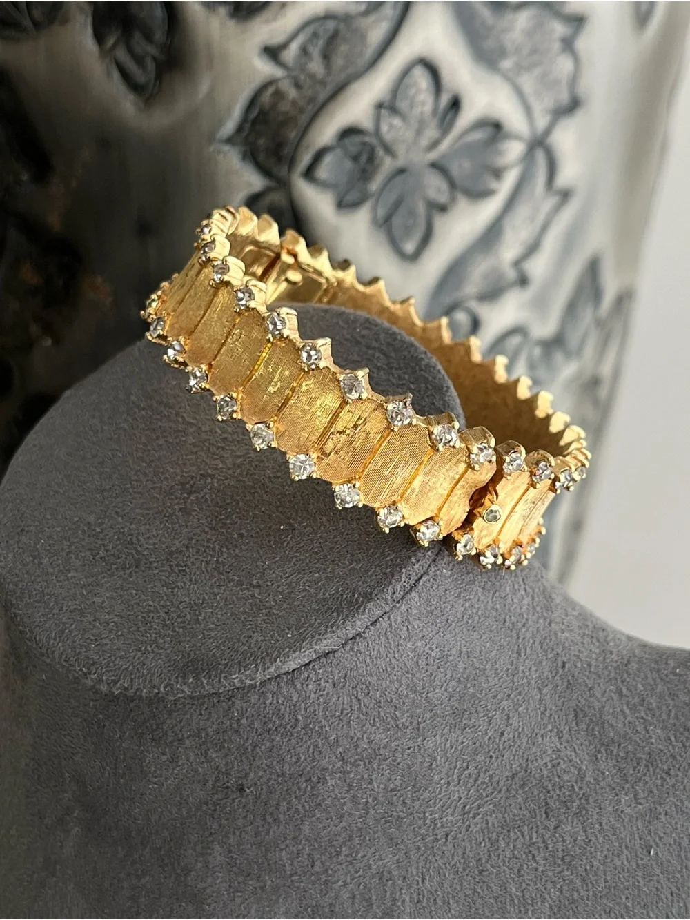 Vintage Joseph Mazer 40s Jomaz Rhinestone Tip Brushed Gold Cuff Bangle Bracele